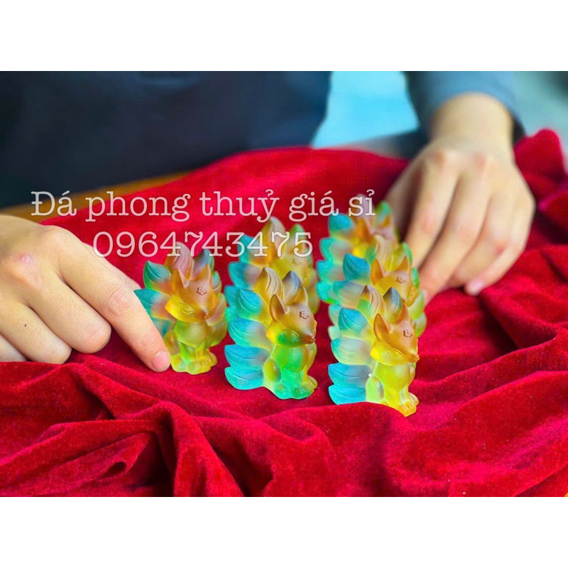 Hồ ly 9 đuôi đá lưu ly tinh khiết tự nhiên nguyên khối 6cm siêu đẹp đủ màu