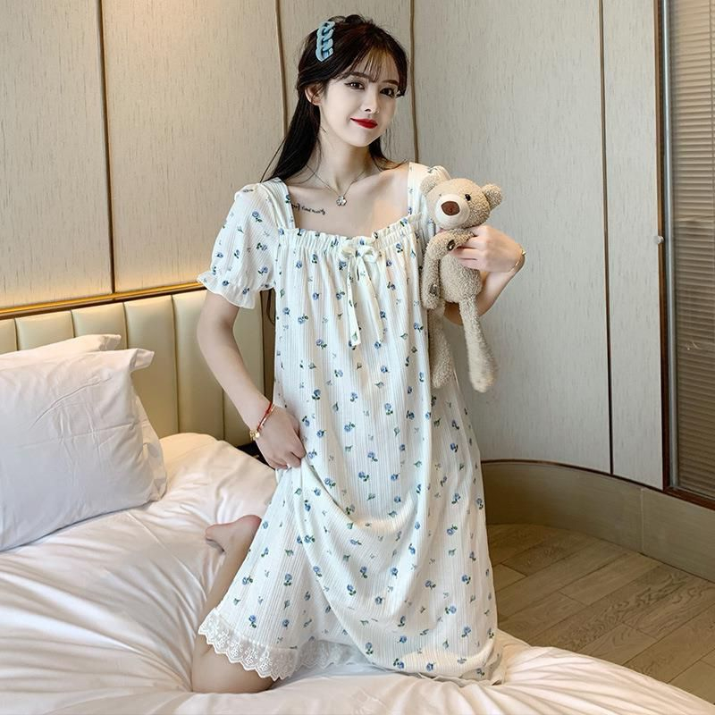 Váy ngủ ngắn tay in hoa phong cách công chúa cao cấp BADAYO HCOM002 | BigBuy360 - bigbuy360.vn