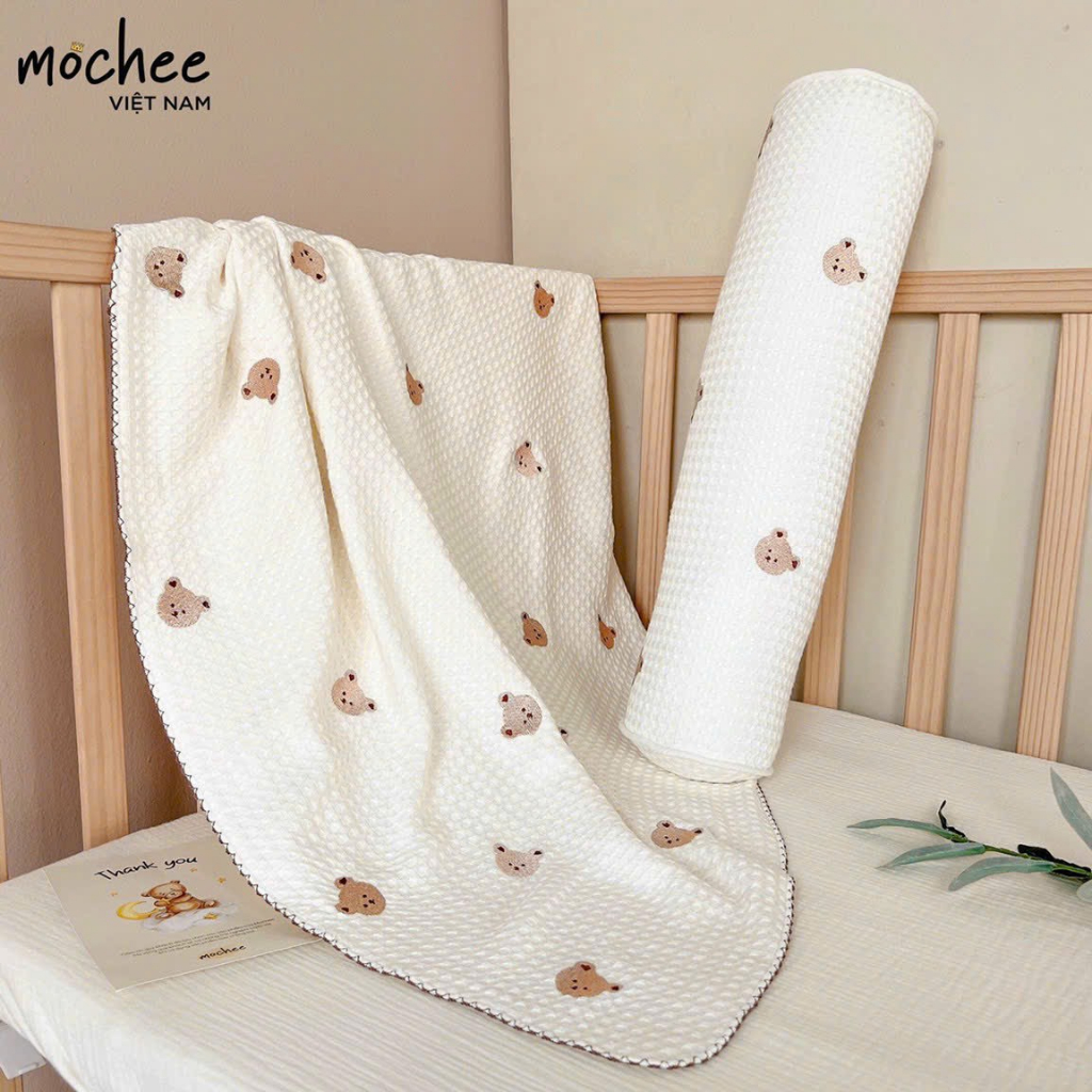 Set chăn gối, chặn bông, ủ choàng, gối ôm Mochee Waffle Modal họa tiết gấu thêu chính hãng