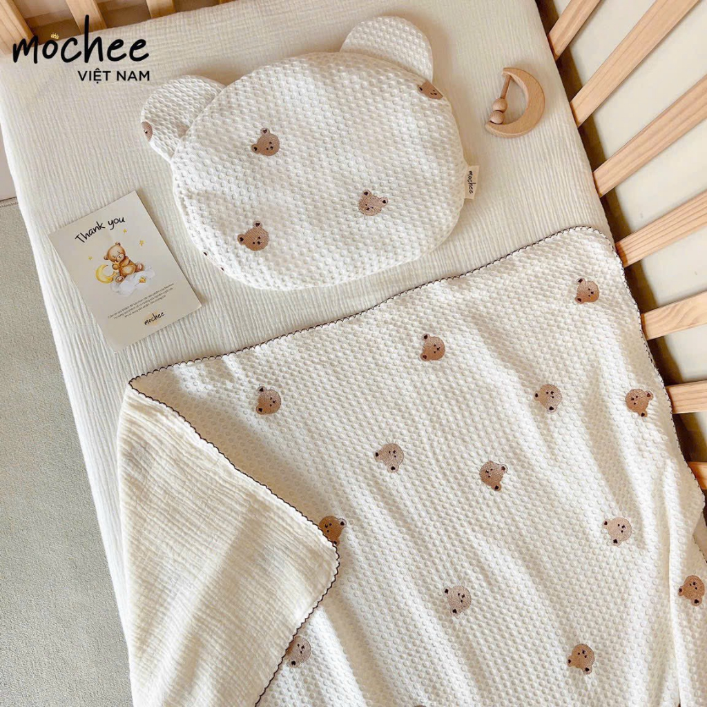 Set chăn gối, chặn bông, ủ choàng, gối ôm Mochee Waffle Modal họa tiết gấu thêu chính hãng