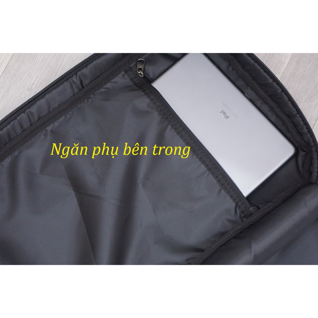 Túi đựng giày thể thao.