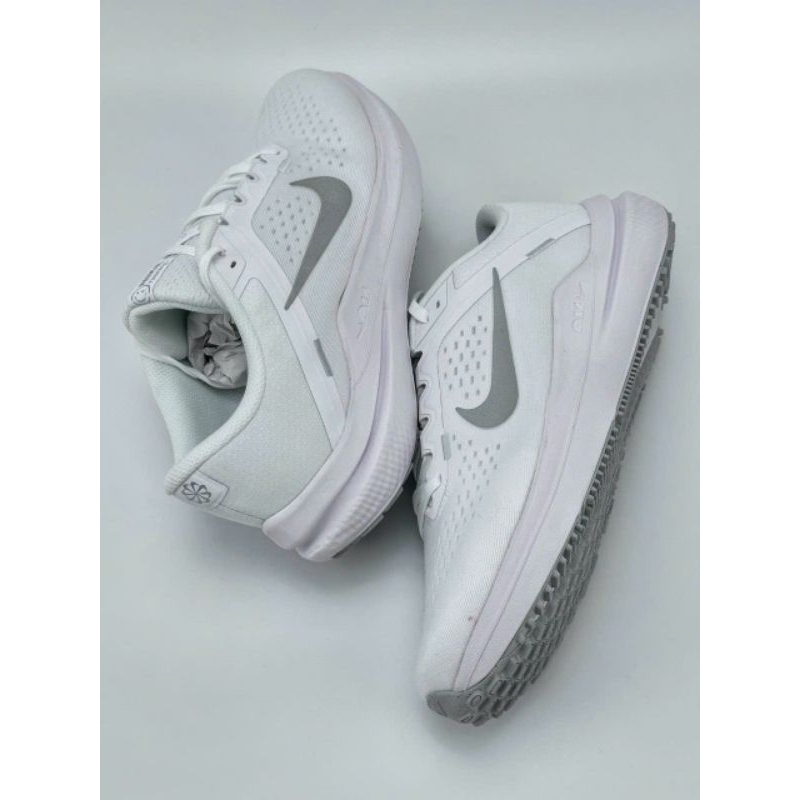 Giày Running Chạy Bộ Nam Nữ Nike Air Winflo 10 ‘White’ DV4022-102 Tặng Kèm Tất Xịn