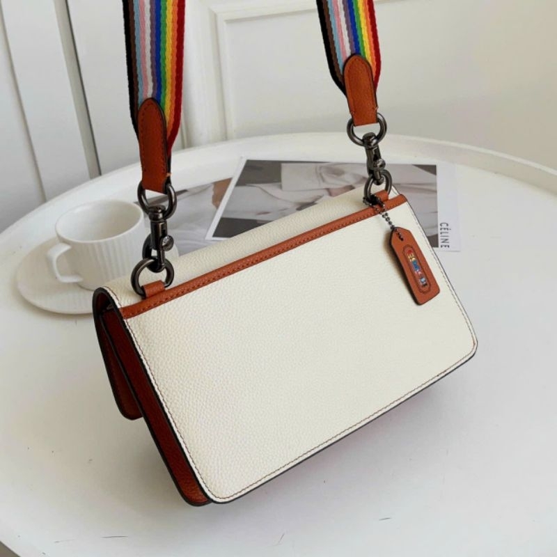 COACH Turner Flap Crossbody With Patches💥đeo chéo cực sang