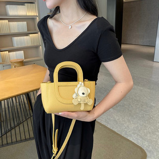 Túi xách nữ tote da mềm kèm gấu có dây đeo size19cm da PU