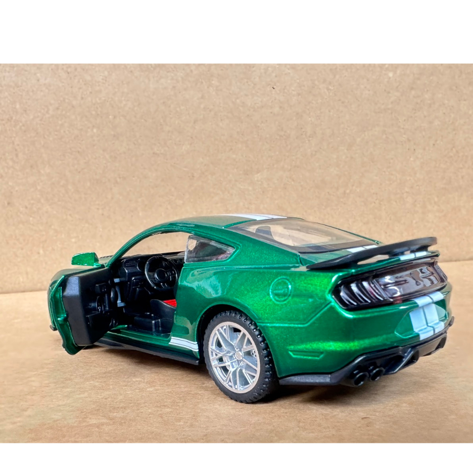 Xe mô hình xe Ford Mustang Shelby GT500 thể thao kim loại Tỉ lệ 1:32 Full tính năng Hiệu ứng ánh sáng và âm thanh