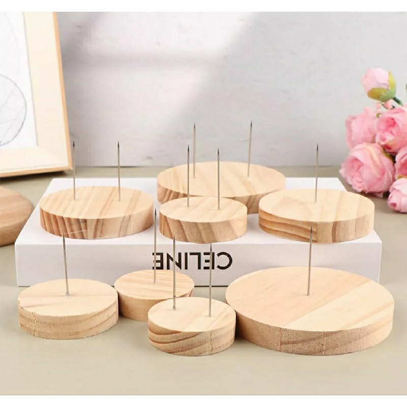 Đế Gỗ Trưng Bày Búp Bê, Thú Bông Len