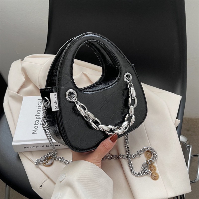 Túi Xách Nữ Đeo Chéo Túi Cầm Tay Dáng Cứng Phối Xích Sang Chảnh QG Store