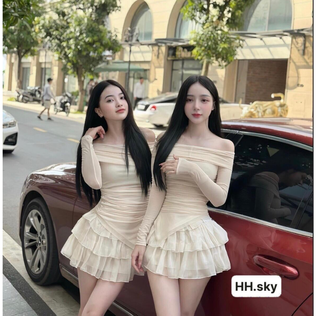 Set Bộ Đồ Nữ Áo Trễ Vai Dài Tay Chạy Rúm Vạt Lệch Mix Chân Váy Tơ Nhũ Xòe Tầng Freesize S740