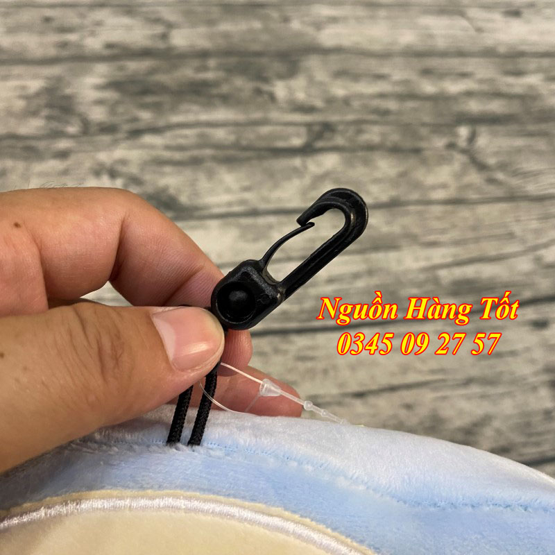 Gối Choàng Cổ Chữ U SAIGON 30x30cm - Dùng Gối Vòng Đi Máy Bay, Du Lịch, Xe Hơi, Ô tô, Văn Phòng, Quà Tặng