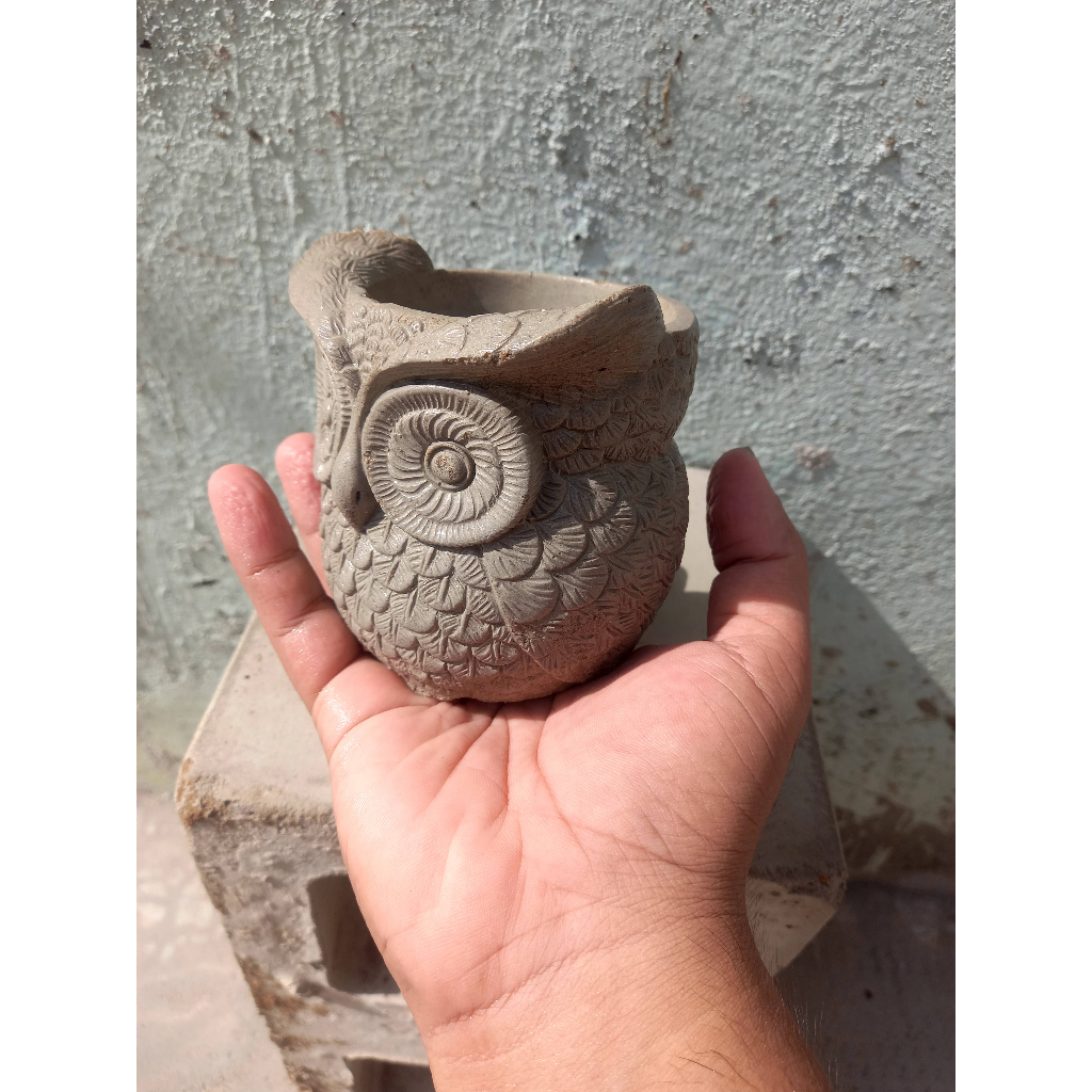 Chậu Cây Xi  Măng Hình Con Cú