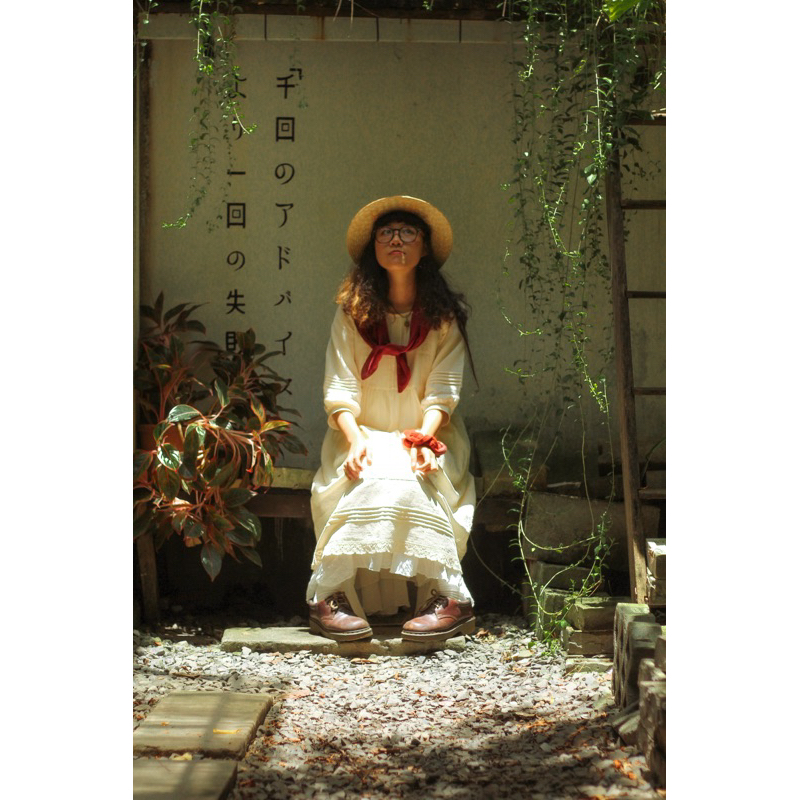 Váy Cổ Tròn Tay Phồng Phối Ren Hội Vintage/Mori Vui Thu Đông Xinh