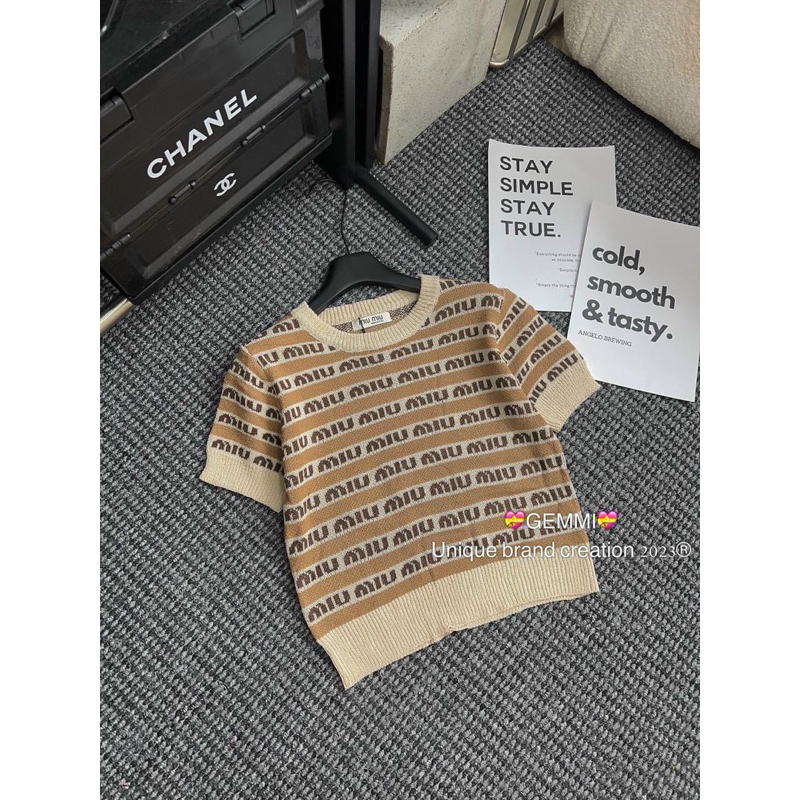 Áo len tay ngắn hoạ tiết