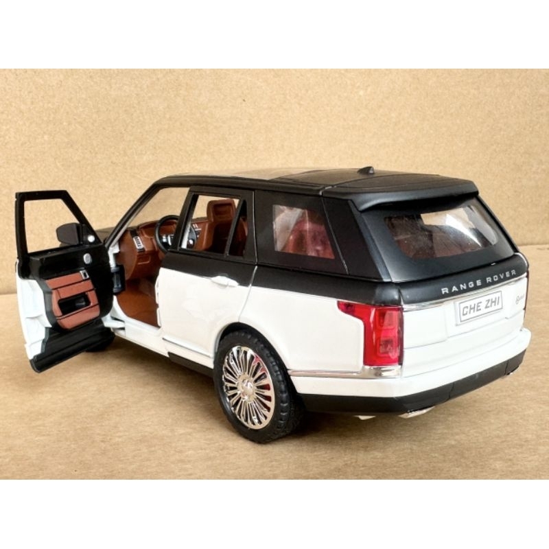 Mô hình xe Range Rover SUV tỉ lệ 1:24 hợp kim full tính năng âm thanh ánh sáng