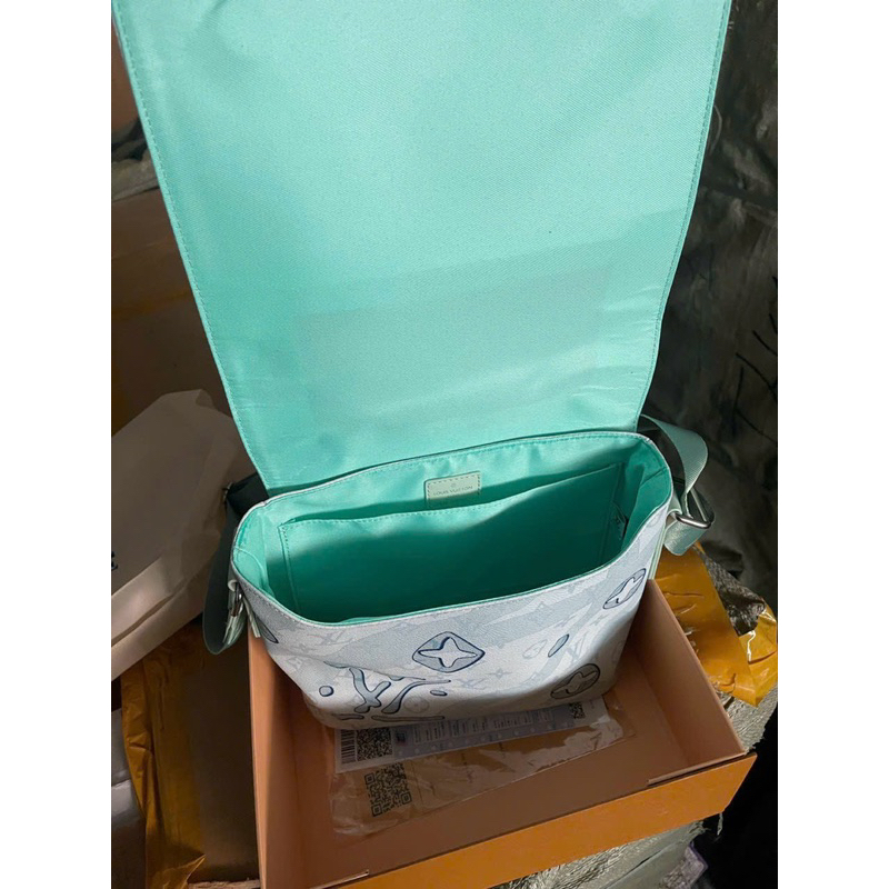 Túi chéo nam LV thời trang cao cấp