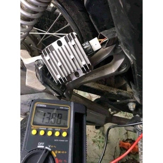 Sạc độ tăng dòng xe Honda Dream Wave , Sạc tăng áp cho xe yếu bình