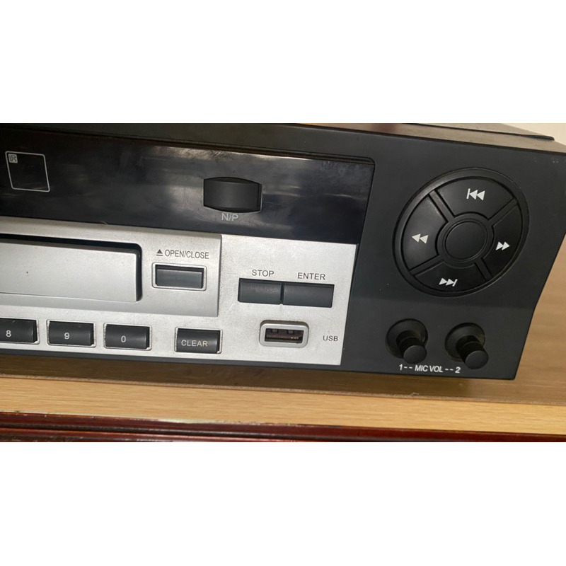 Đầu đĩa karaoke Winnermax 188 midi - hàng cũ liên doanh việt hàn thanh lý - dùng tốt