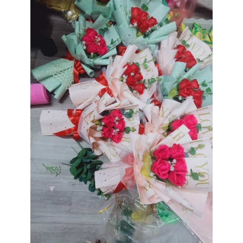 Cốt hoa 5-7 bông.