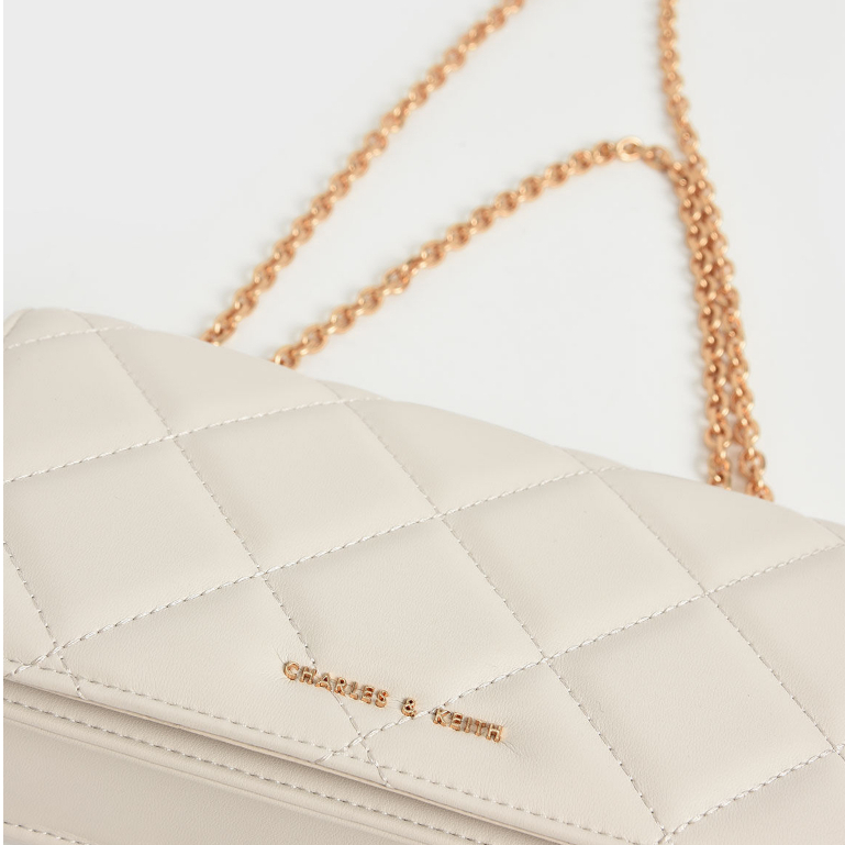 Charles KEITH Túi Đeo Vai Hình Thoi Phối Dây Xích Thời Trang CK6-10680924