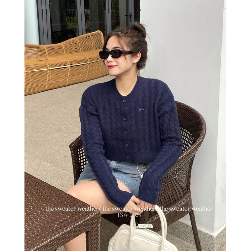 ÁO LEN CROPTOP THỪNG THÊU LOGO MẶC 2 KIỂU hàng Quảng Châu loại 1