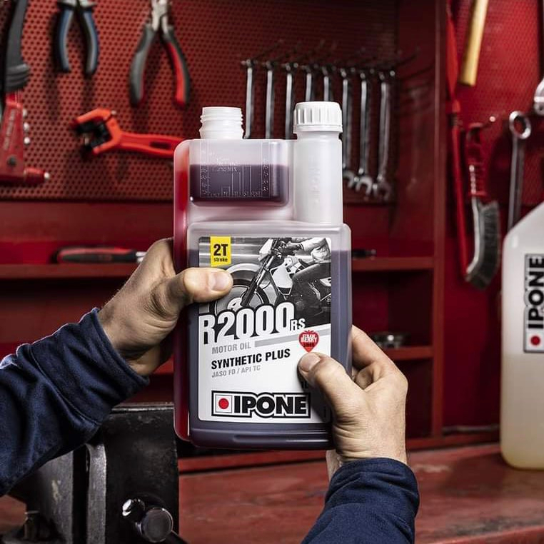 Nhớt 2T Hương Dâu IPONE SELF OIL 1L