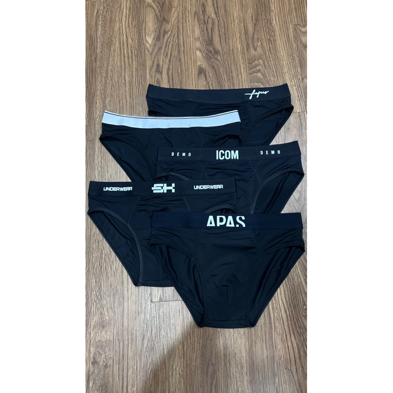 COMBO 5 QUẦN SỊP TAM GIÁC MÀU ĐEN MIX NHIỀU MÃ HÀNG KHÁC NHAU