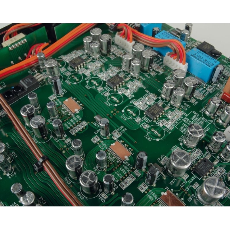 Tụ điện 25V 100uF TK UTSJ Japan chính hãng