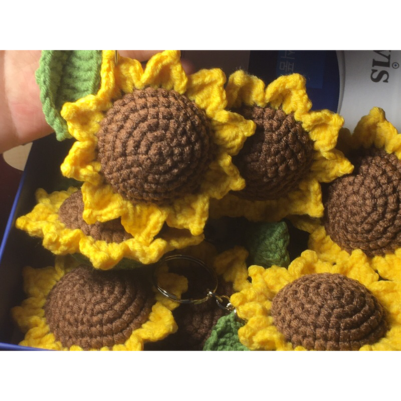 Móc khoá hoa hướng dương bằng len🌻🌻🌻🌻🌻