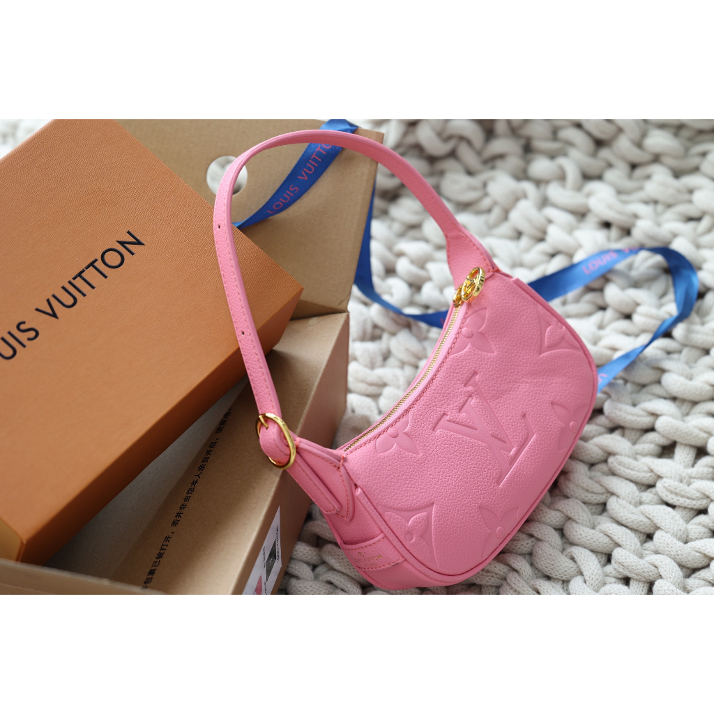 TÚI LV KẸP NÁCH SZ21 DA BÊ