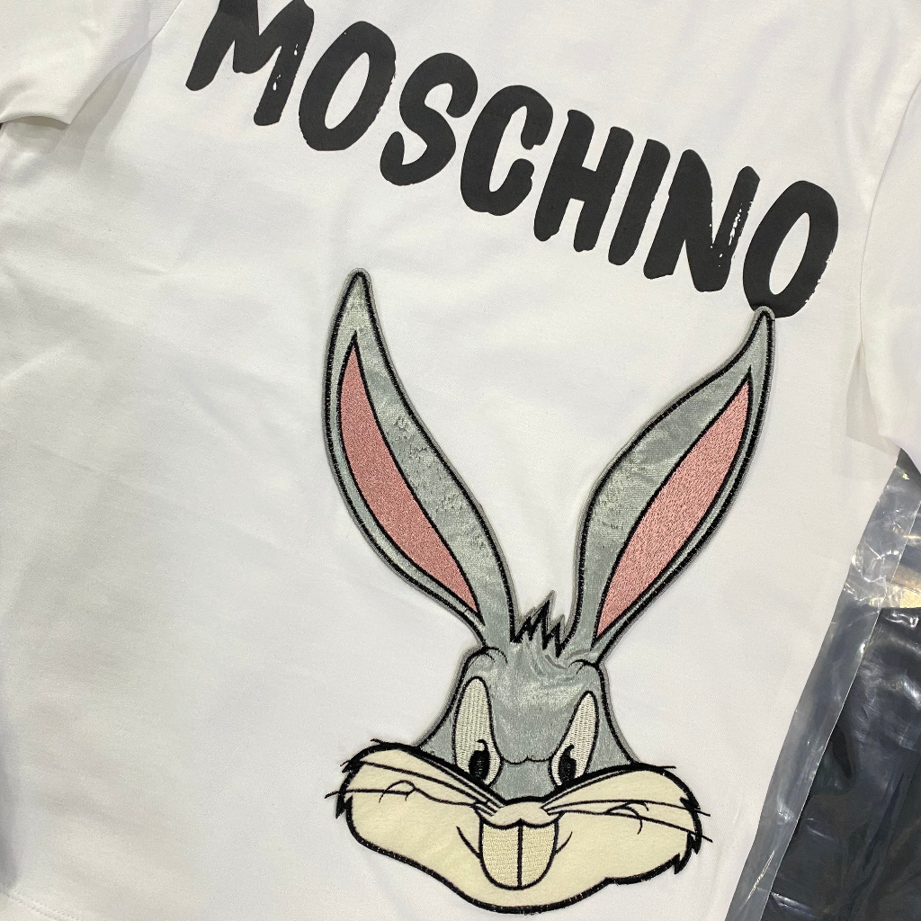 Áo  thun nam MosCh*no Premium Cotton dày dặn kết hợp họa tiết thỏ hottrend Hàng Siêu Cấp