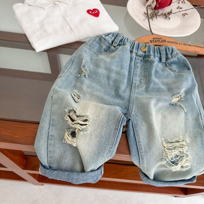 Quần jean dài rách nhẹ bụi bặm cho bé trai, bé gái.Phong cách hàn quốc dễ thương, hàng quảng châu chuẩn 100%