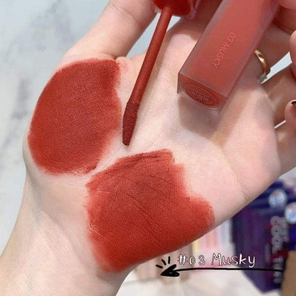 Son kem lì Romand Blur Fudge Tint màu 03 Musky Đỏ Gạch 5g