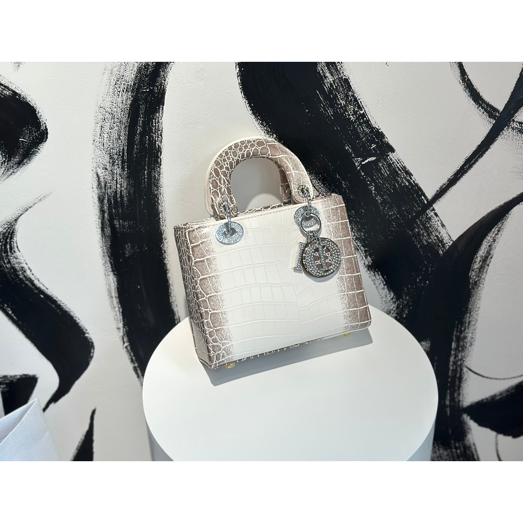 TÚI CD LADY BẠCH TẠNG SZ20 TAG ĐÁ