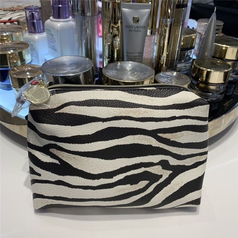 Túi đeo chéo Estee Lauder họa tiết ngựa vằn Gift tách sét 2020