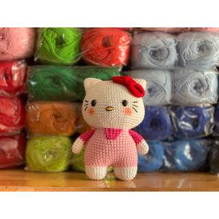 Mèo Hello Kitty bằng len