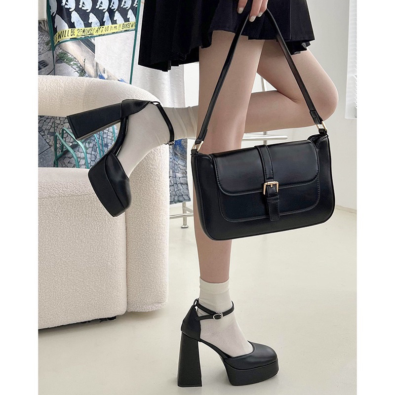 Thanh lý giày Mary Janes màu đen 12cm mới 100% fullbox