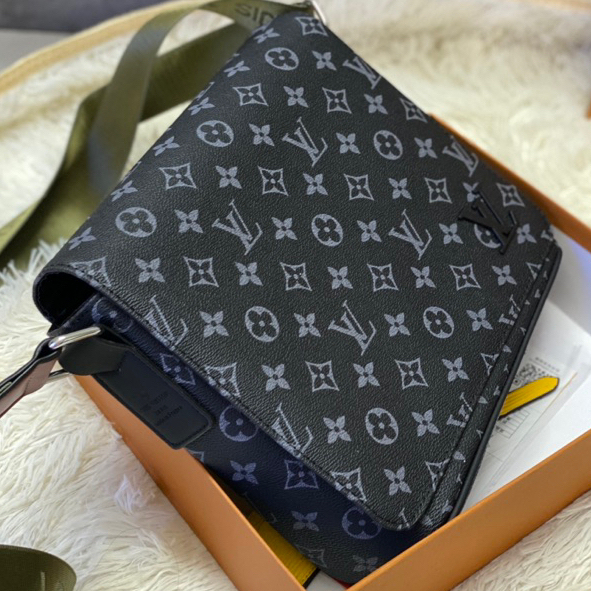 Túi đeo chéo nam L-V Cao Cấp Da thậtt chống nước thời trang nam hiện đạii