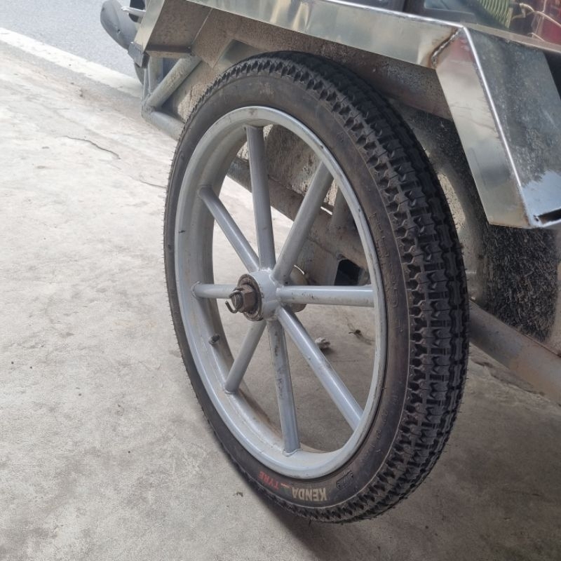 Bánh xe lôi, xe kéo 8 nan chịu tải trọng cao.