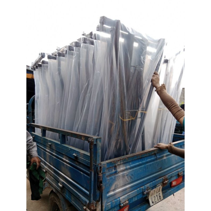 Khung võng sắt sơn tĩnh điện màu đen ,chân vuông
