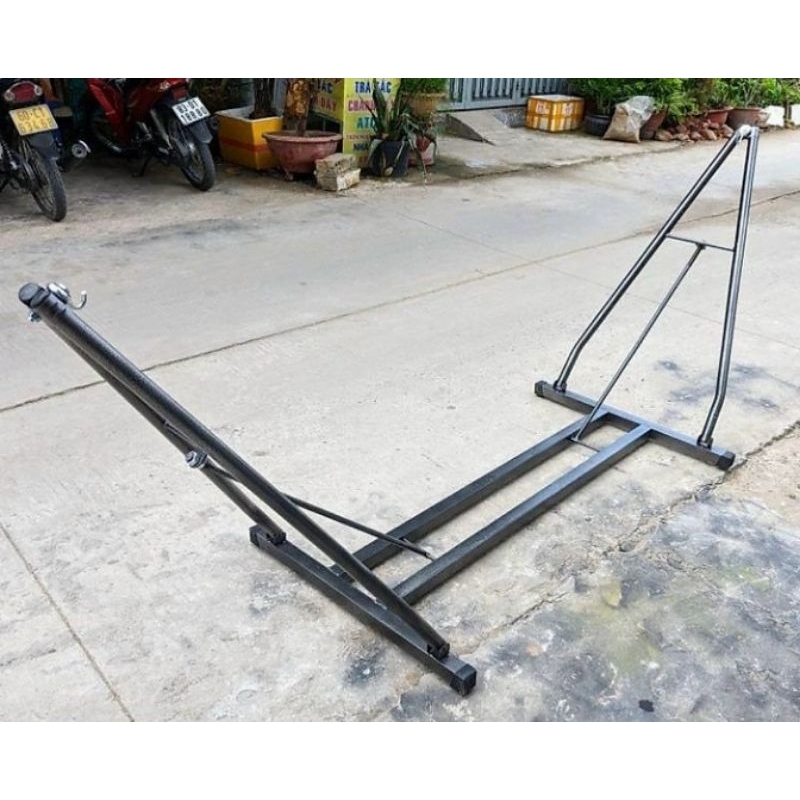 Khung võng sắt sơn tĩnh điện màu đen ,chân vuông