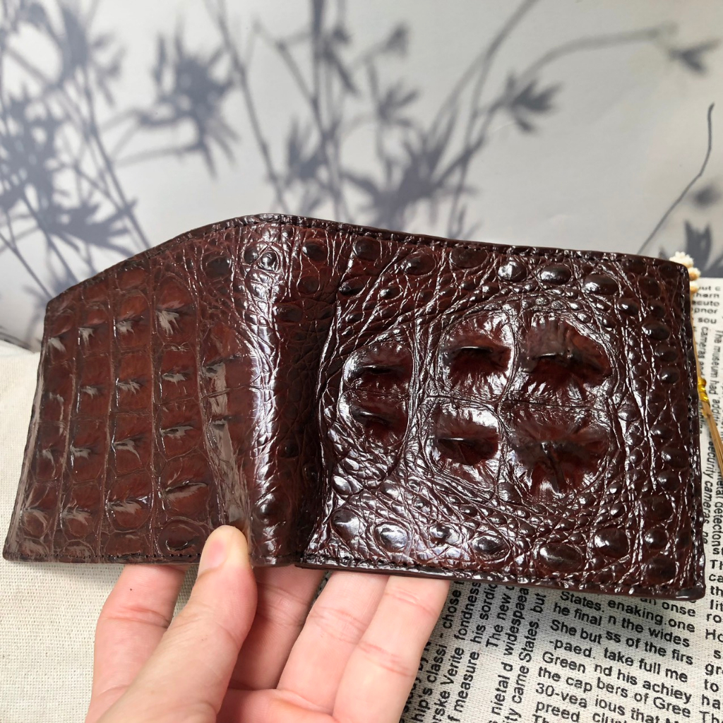 Ví Da Cá Sấu Thật Cao Cấp - Không Bán Hàng G iả Da - Bóp Ví Nam Tặng Kèm Móc Khóa Da Cá Sấu