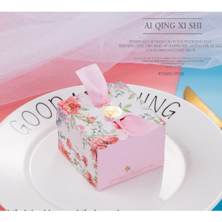 Vỏ hộp bánh vuông kèm ruy băng - hộp bánh cưới