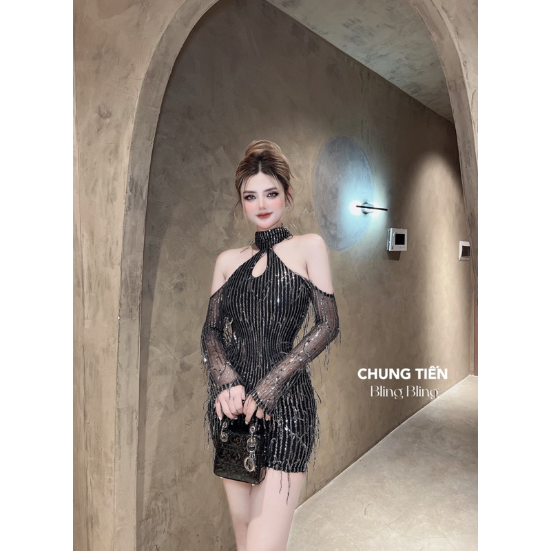 ĐẦM BODY KIM SA TUA RUA TAY DÀI KHOÉT VAI DỰ TIỆC