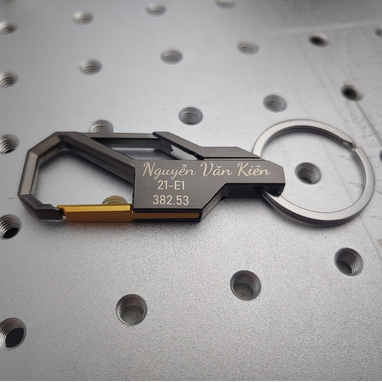 Móc khoá oto xe máy chống gỉ, khắc tên, sdt, biển số theo yêu cầu