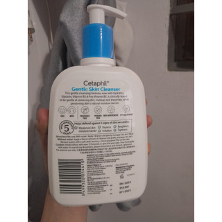 Sữa rửa mặt dịu nhẹ Cen.ta.phil chai 473ml