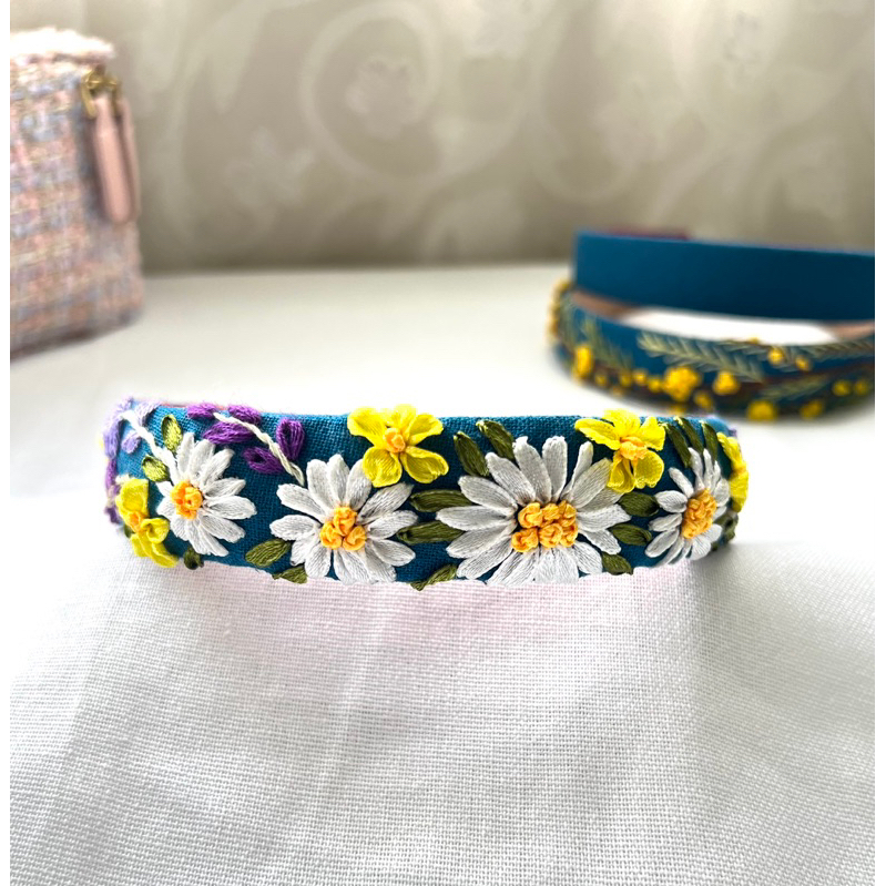 Cài tóc thêu tay Handmade by Chang