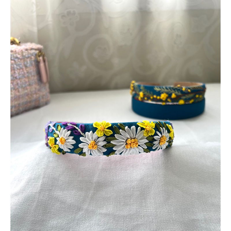 Cài tóc thêu tay Handmade by Chang