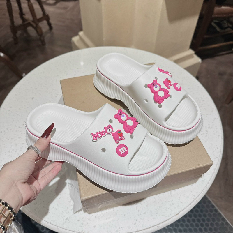 Dép bánh mì gấu dâu đế đúc độn siêu cute siêu nhẹ êm chân chống nước đi mưa đi biển - DL221