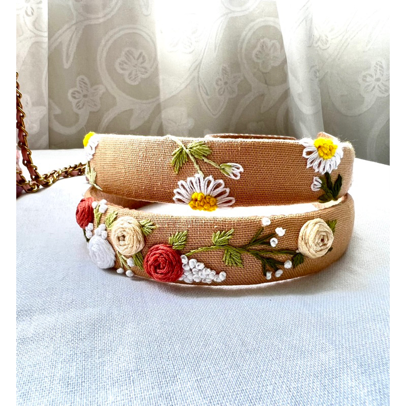 Cài tóc thêu tay Handmade by Chang