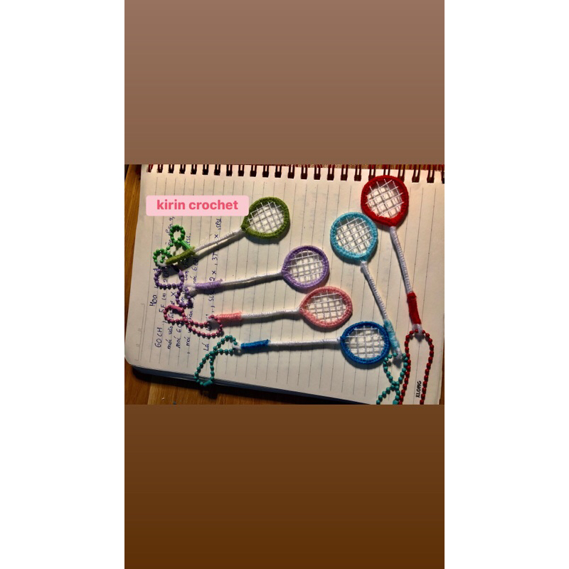 Móc khoá cầu lông bằng len handmade