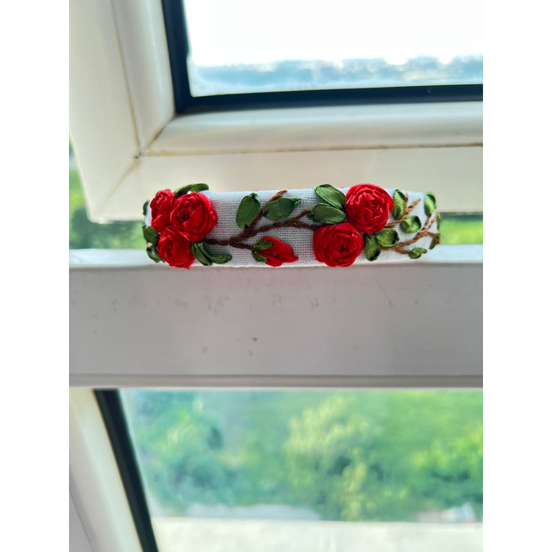 Cài tóc thêu hoa hồng Handmade by Chang